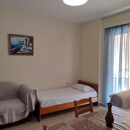 סרנדה Seaview Apartment Detjoni מראה חיצוני תמונה